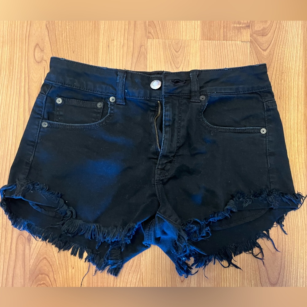 American Eagle - Festival Hi-Rise Short - Size 8 BLACK - Distressed Hem